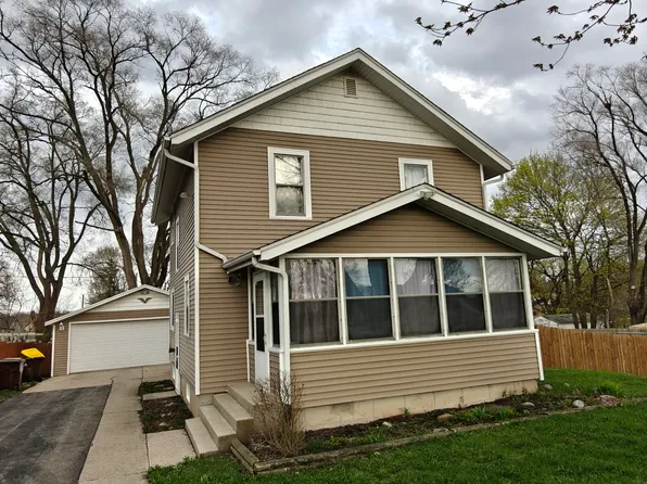 2832 19th St, Rockford, IL 61109