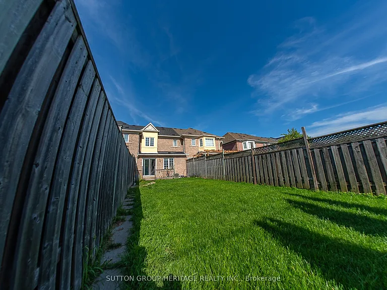 20 Oglevie Dr — Photo 27