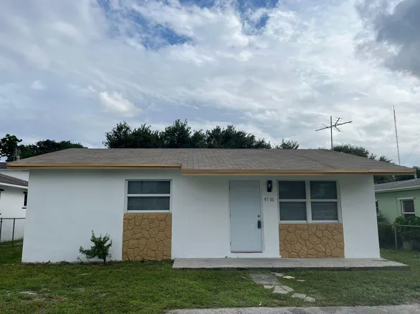 (undisclosed Address), West Park, FL 33023