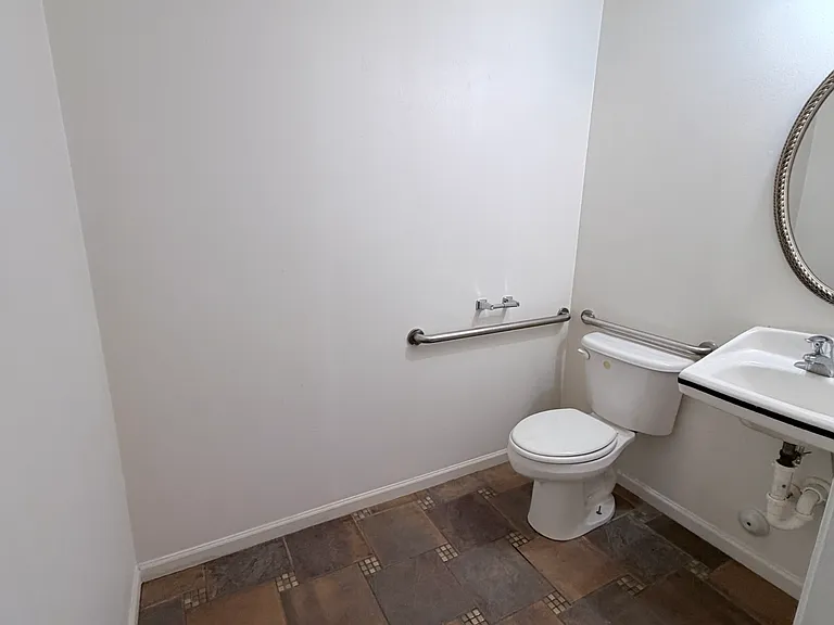 2610 Chatfield Dr — Photo 8