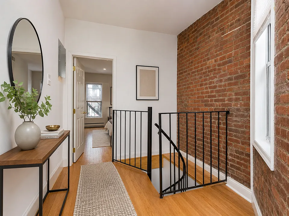 43 Cumberland St #1C