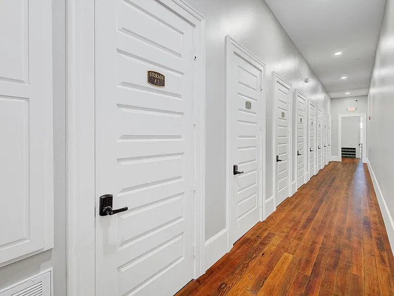 2206 Strand St #302 — Photo 27