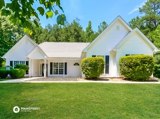 230 Dillion Dr, Hampton, GA 30228