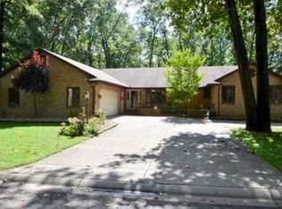 15982 Quail Ridge Dr, Granger, IN 46530