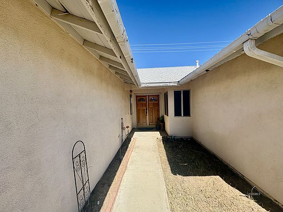 2nd image of 236 W Iowa Ave