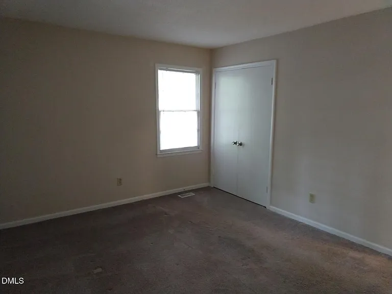 304 Holtz Ln — Photo 14