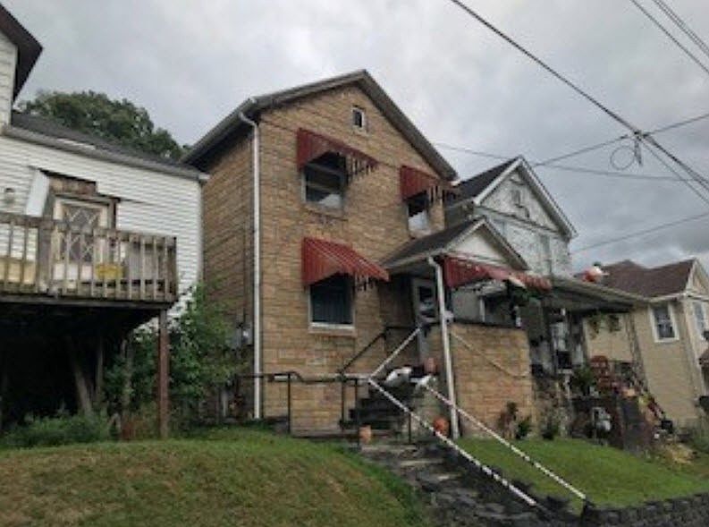 1st image of 742 Sophia St