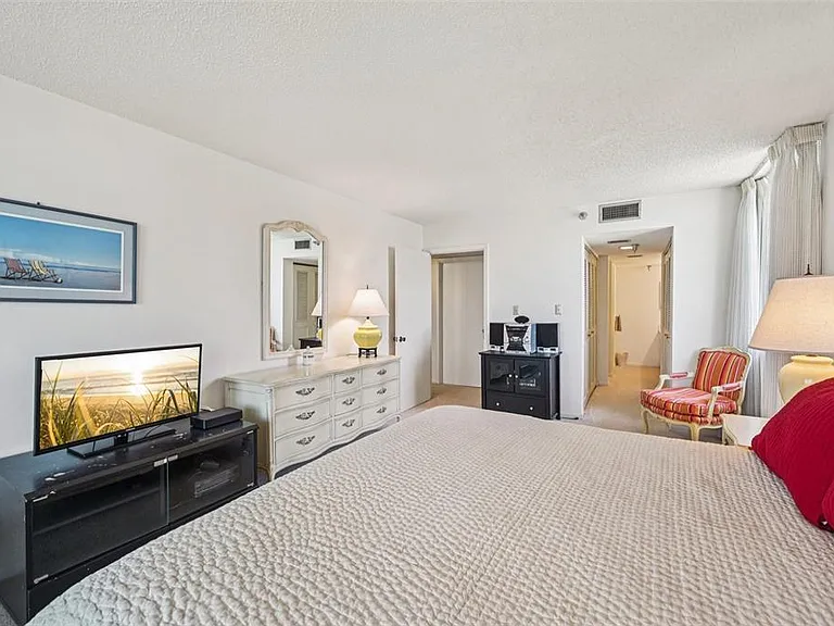 11 Sunset Dr #502 — Photo 39