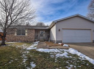 2609 Pheasant Run, Decatur, IL 62521