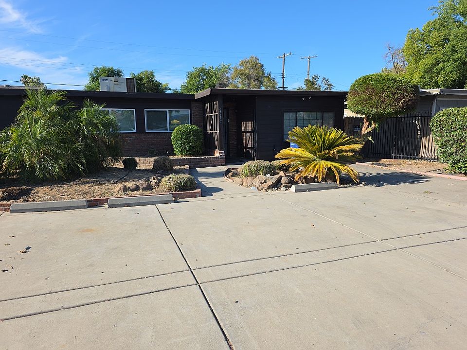 1st image of 2217 El Camino Ave