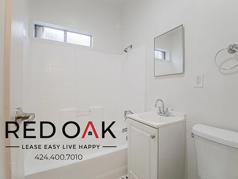 4811 Melrose Ave #205 — Photo 11
