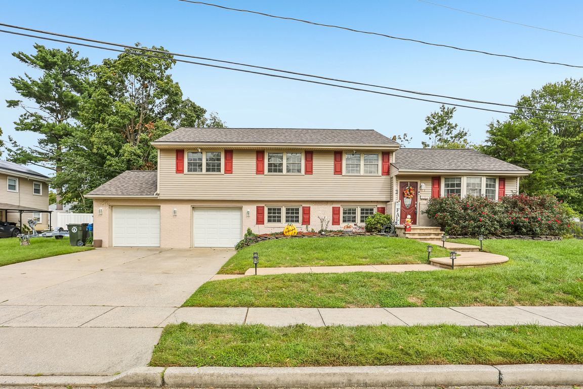 Meadow Ln-S2509-001.jpg