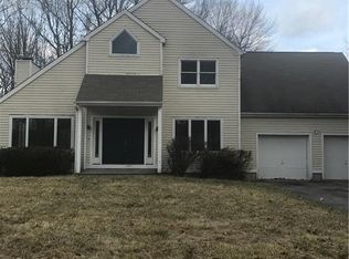 27 Greenlawn Rd, Cortlandt Manor, NY 10567