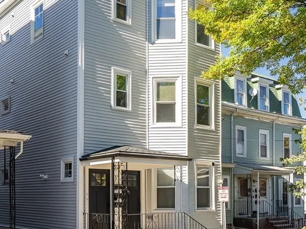 63 Oak St #3, Somerville, MA 02143