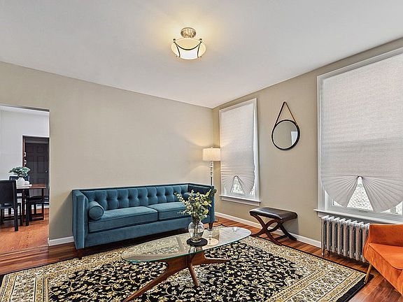 3rd image of 665 Dekalb Ave #1
