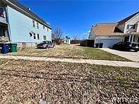 1st image of 173 Walnut St #38