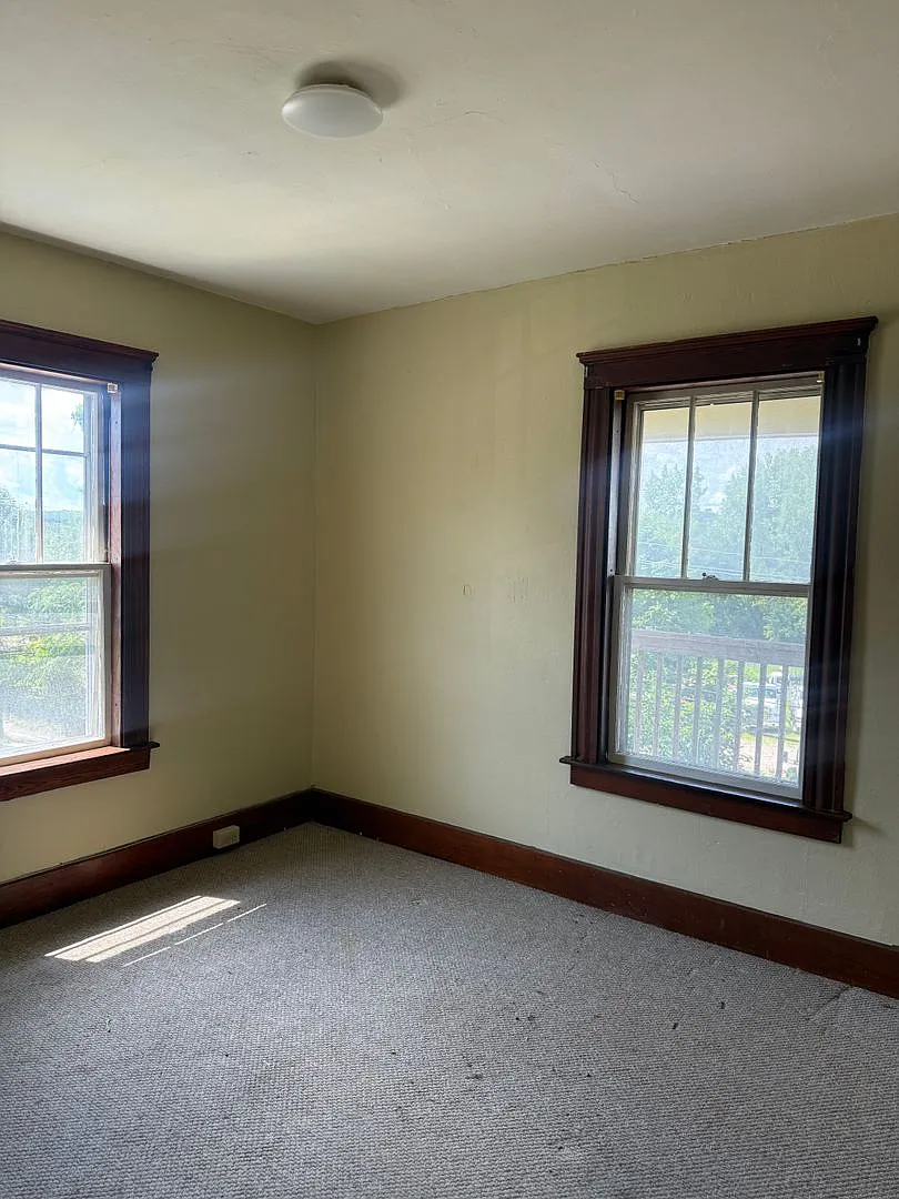 448 Cumberland Hill Road Woonsocket — Photo 3