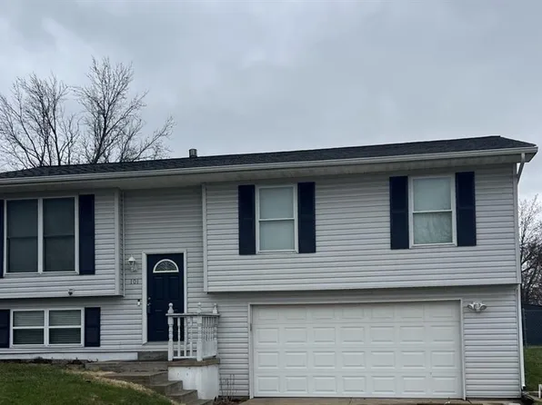 101 El Caballo Dr, Saint Peters, MO 63376