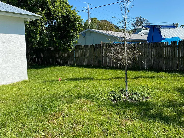 2825 SW Feroe Ave — Photo 17