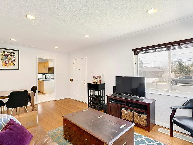 3564 Magnolia St — Photo 33