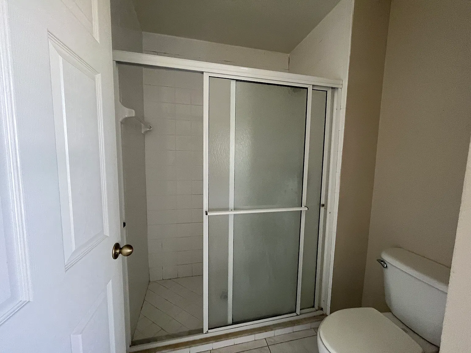 3 bed, 2.0 bath, 1586 sqft, $1,650 — Photo 4