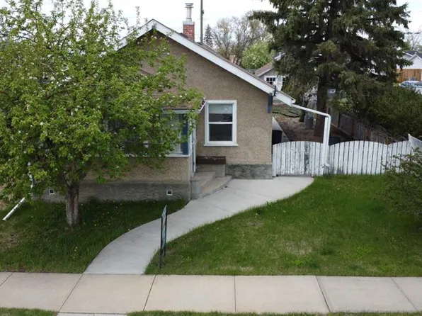 306 S 3rd Ave W, Hanna, AB T0J 1P0