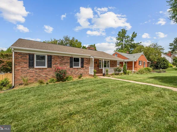 1329 Brent St, Fredericksburg, VA 22401