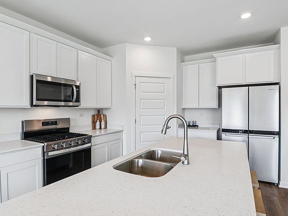 7th image of this home