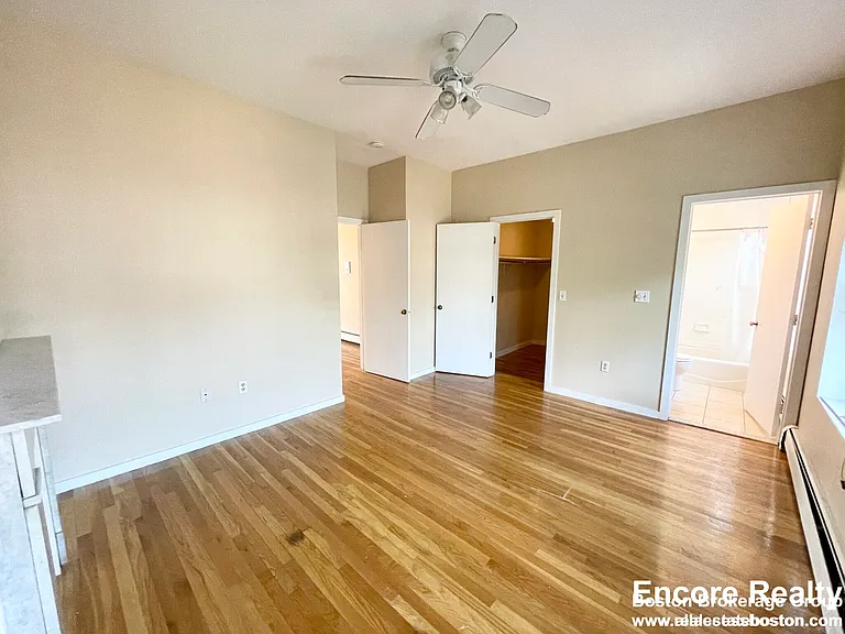 671 Massachusetts Ave #4 — Photo 6