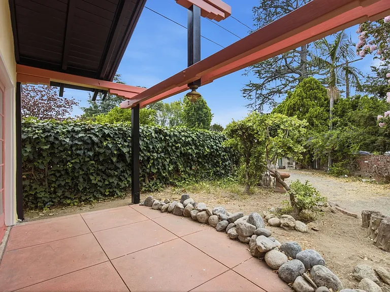 607 1/2 Hacienda Dr #A — Photo 10