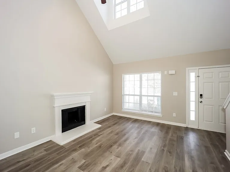 4423 Ravenwood Dr — Photo 5