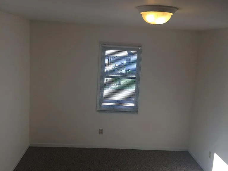 534 E Southern Dr — Photo 4