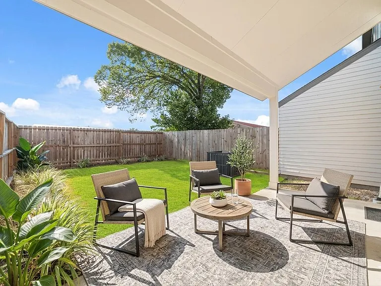 5630 Bertellis Ln — Photo 27