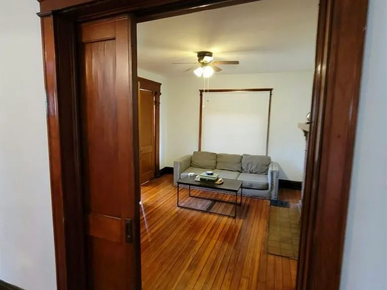 1209 Scott St — Photo 5