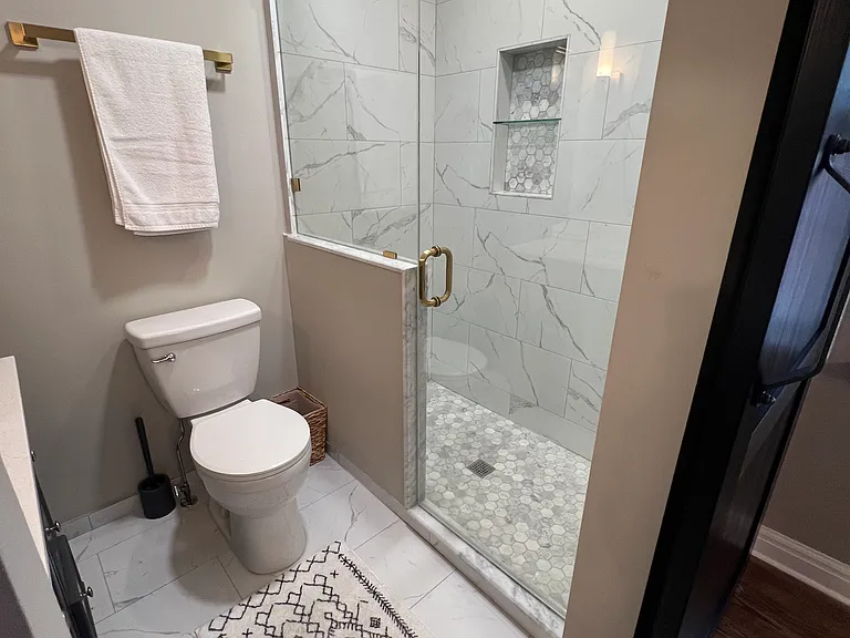 2000 Parkridge Ave — Photo 18