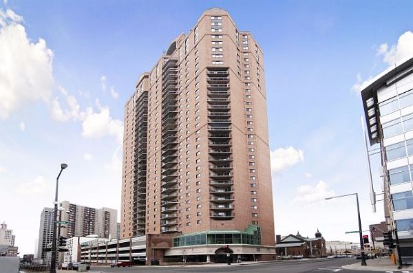 1st image of 78 10th St E Unit 2009