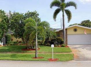 28 Willow Rd, Tequesta, FL 33469