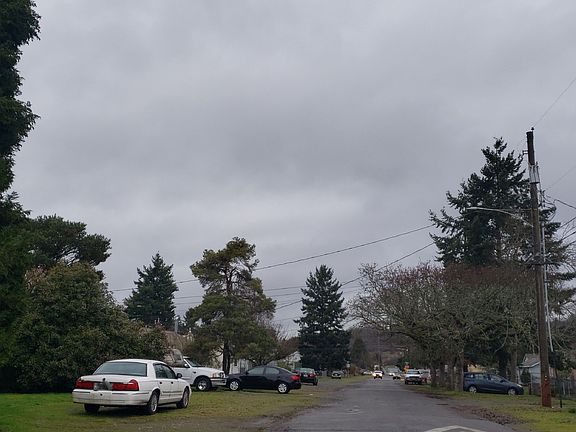 4th image of 6618 S Wapato St
