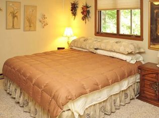 302 E Lake Geneva Rd NE, Alexandria, MN 56308