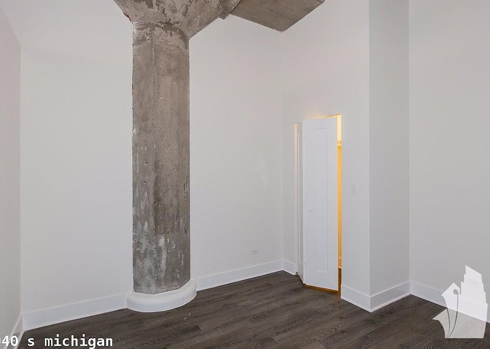 1st image of 2040 S Michigan Ave #816