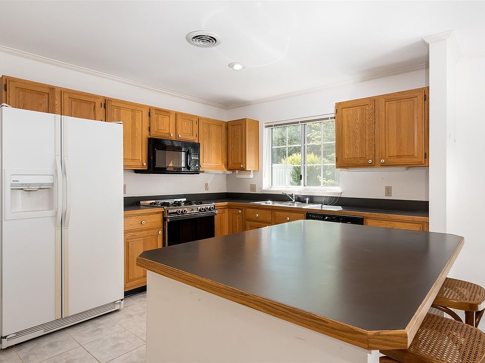 14 Southwind Dr, Burlington, VT 05401 Zillow