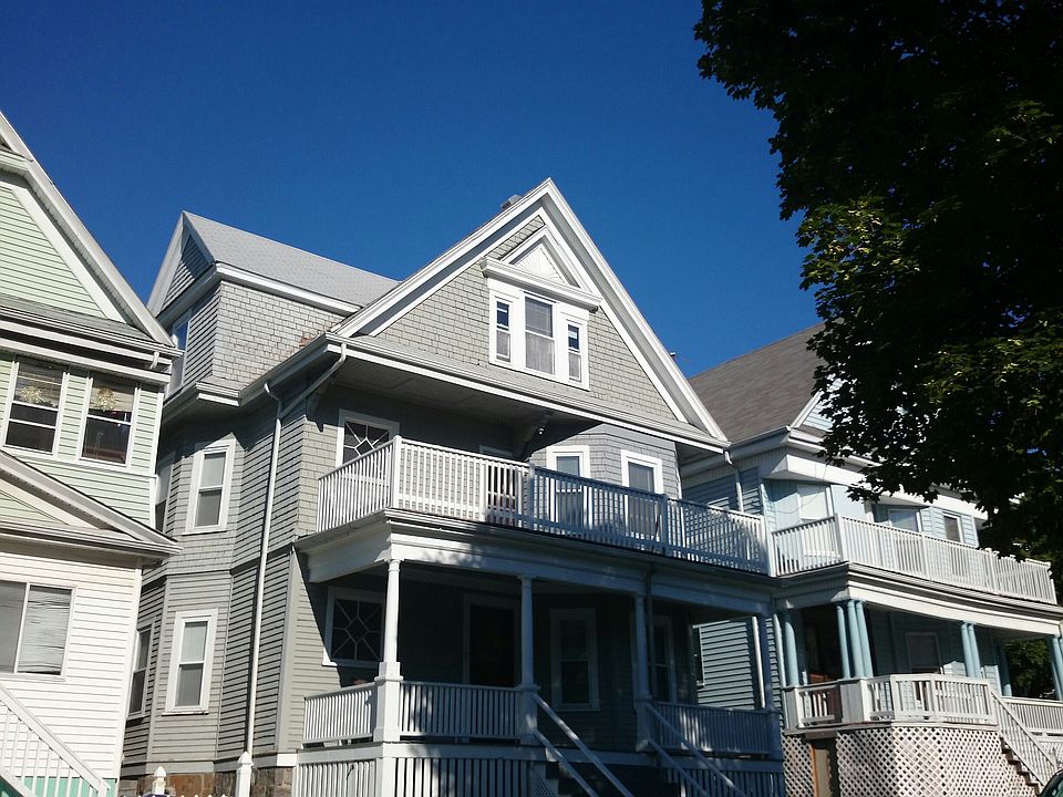 2nd image of 37 Greenbrier St