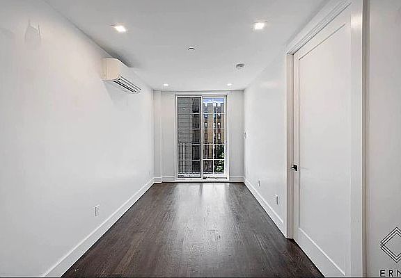 2nd image of 87 Suydam St #3D