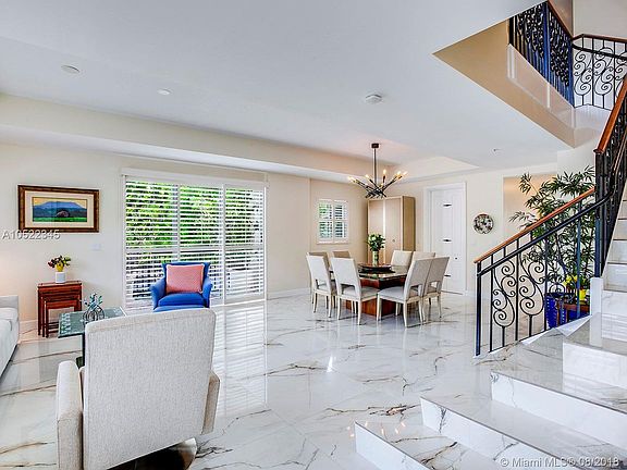 3rd image of 50 Alhambra Cir APT 101