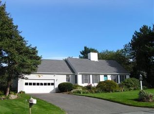 60 Stonehedge Dr, Barnstable, MA 02630