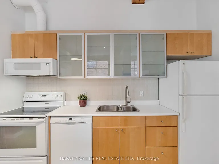 383 Adelaide St E #301 — Photo 13