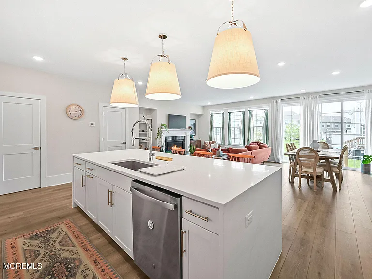 4039 Heron Dr — Photo 14