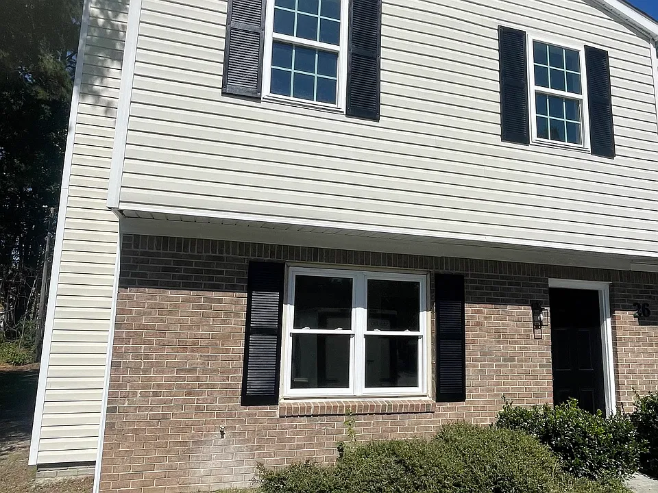 26 Donnell Ave #26
