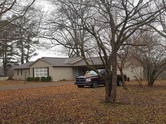 2nd image of 111 W Sunset Cir
