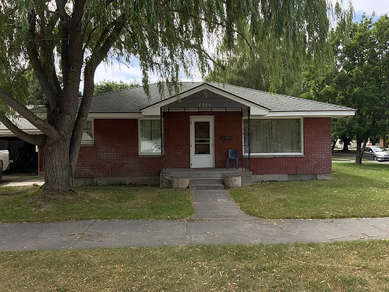 2200 S Lee Ave — Photo 20
